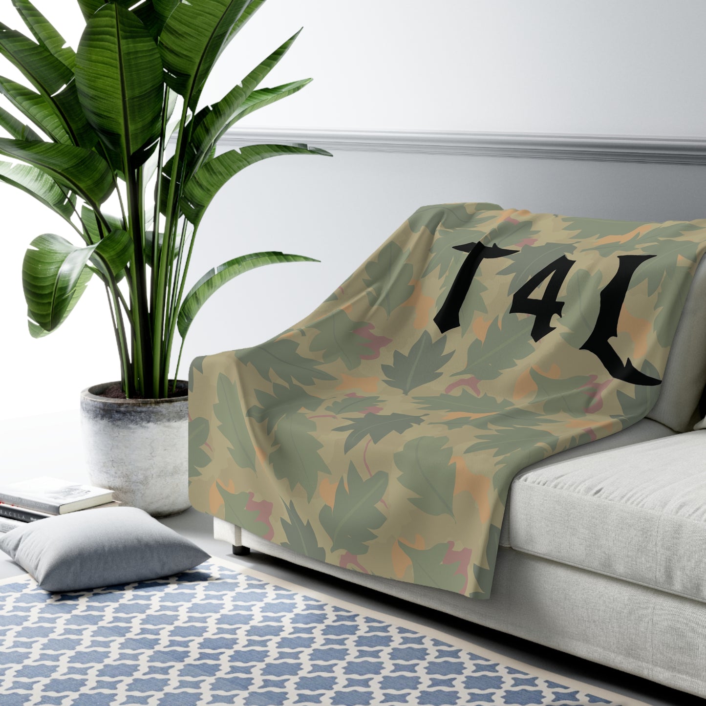 Leaf Camo Sherpa  Blanket