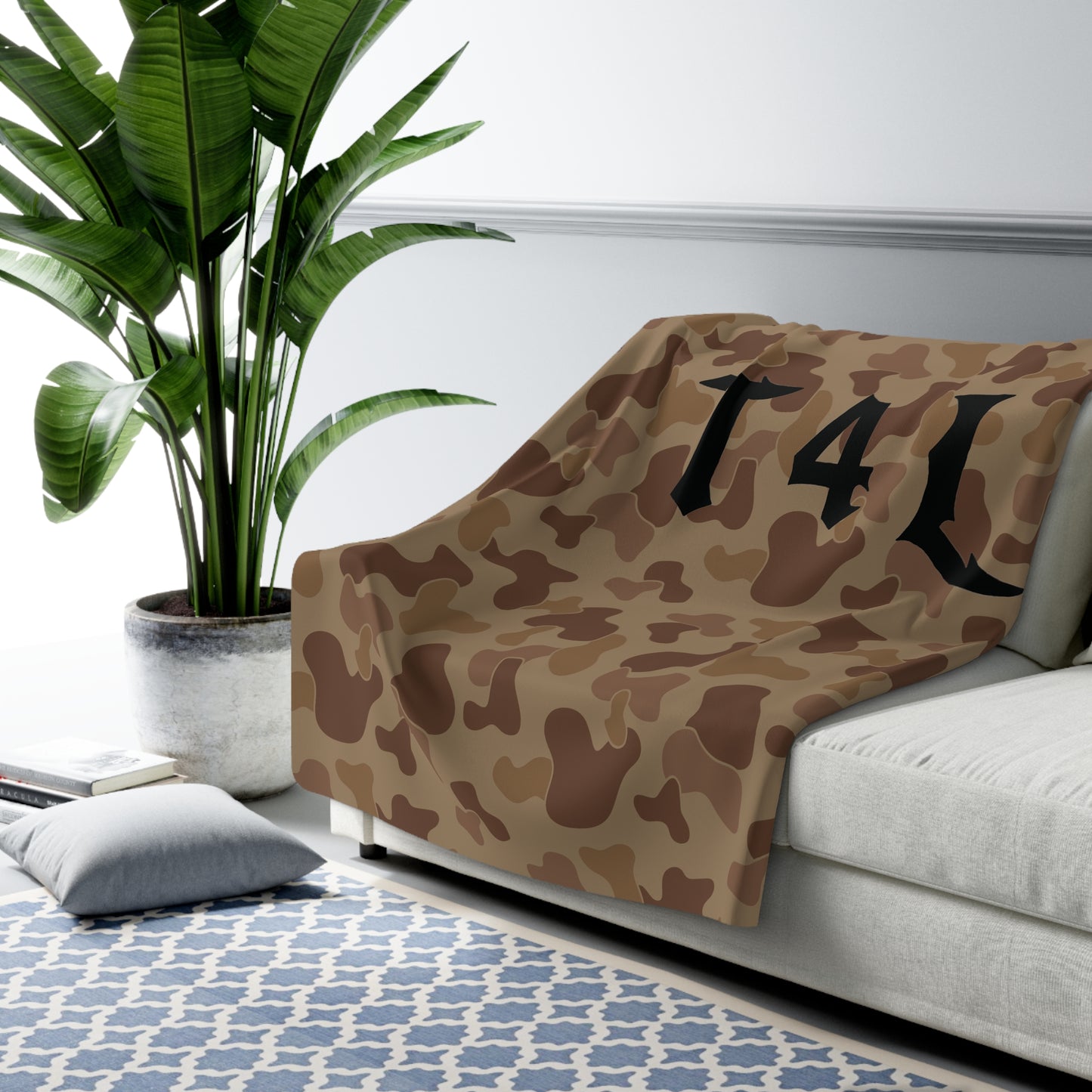 Retro Camo V3 Sherpa  Blanket