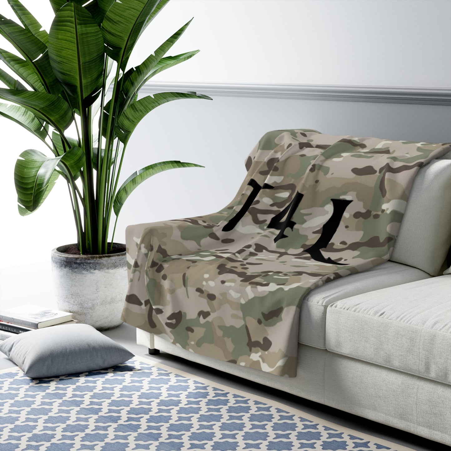 T4L Modern Camo Sherpa  Blanket